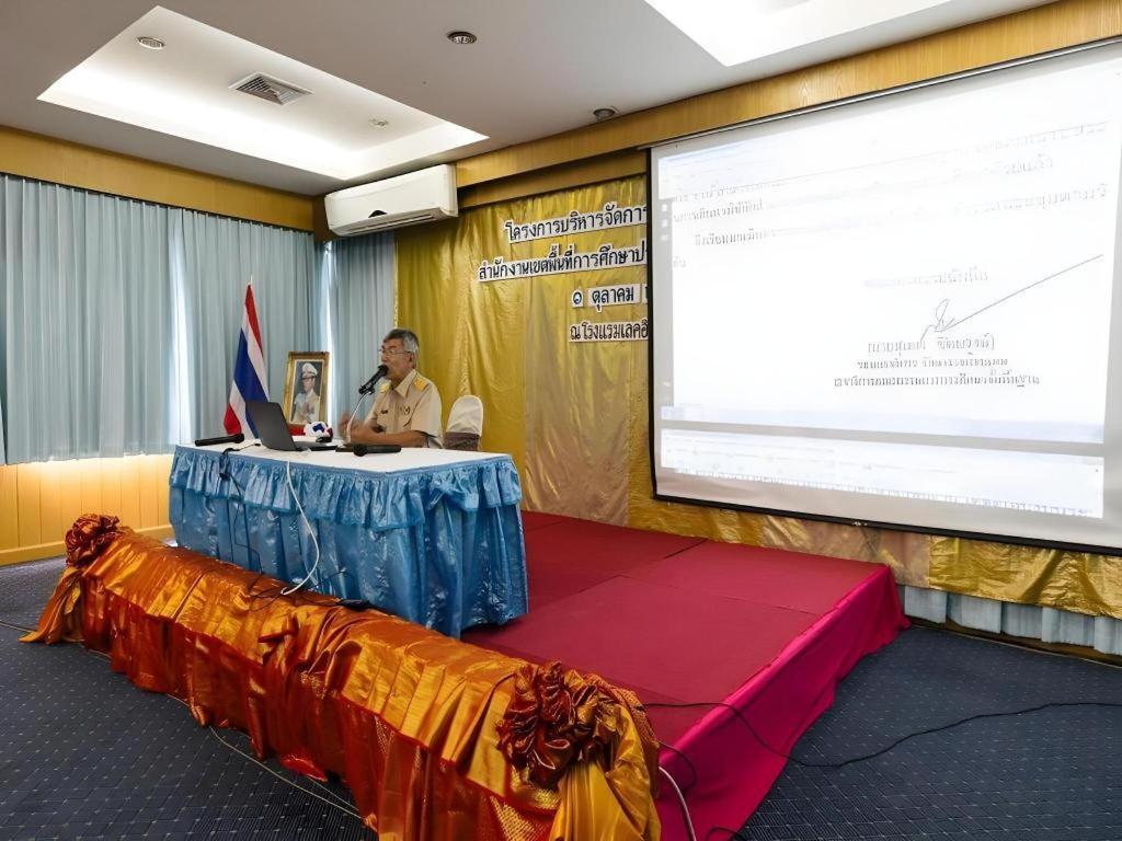 Lake Inn Hotel Songkhla Dış mekan fotoğraf