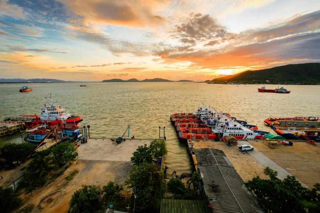 Lake Inn Hotel Songkhla Dış mekan fotoğraf
